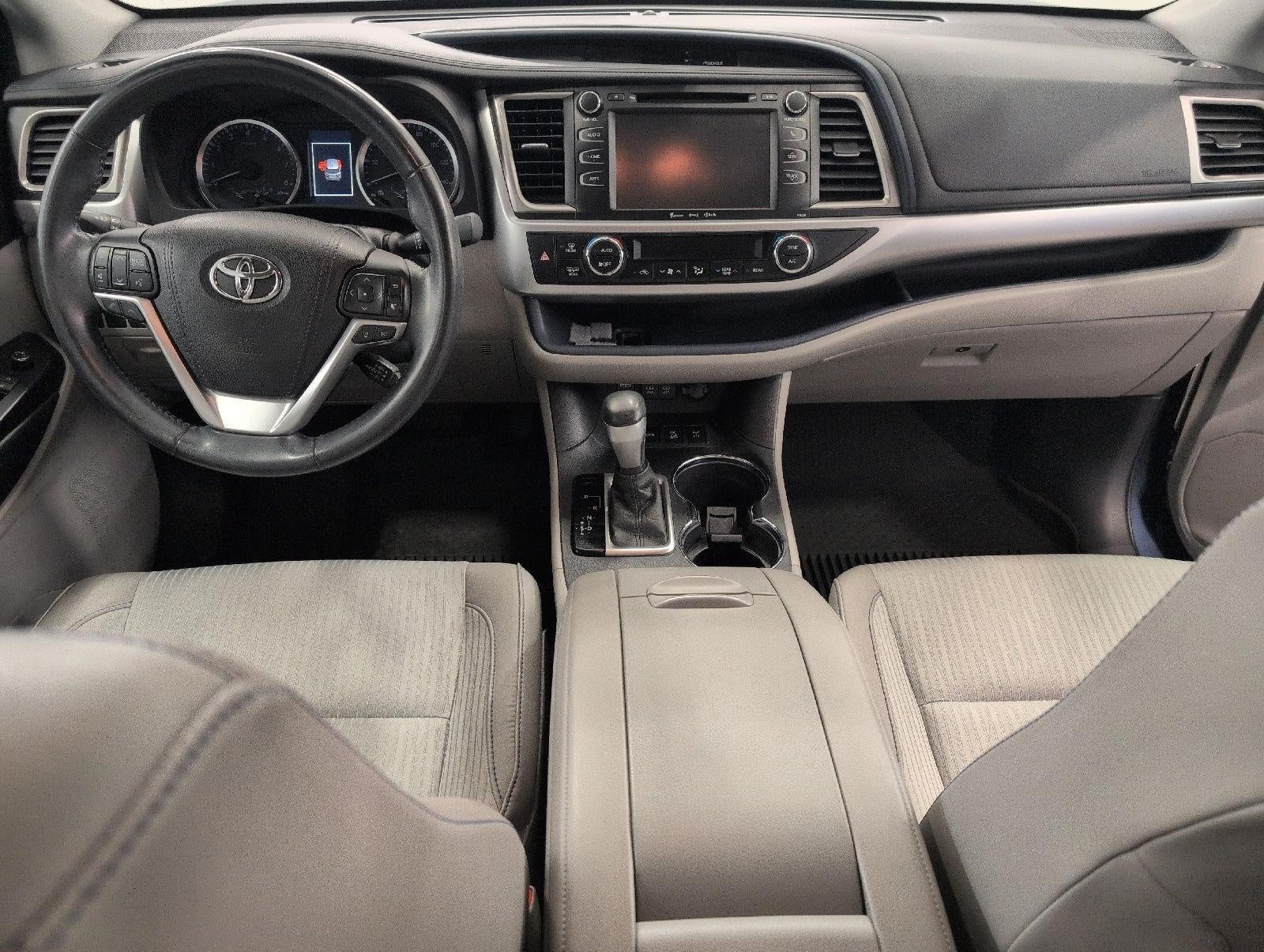 2017 Toyota Highlander LE Plus V6 AWD