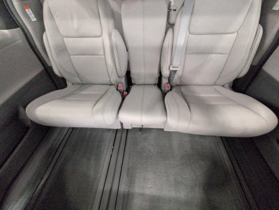2018 Toyota Sienna XLE FWD 8-Passenger