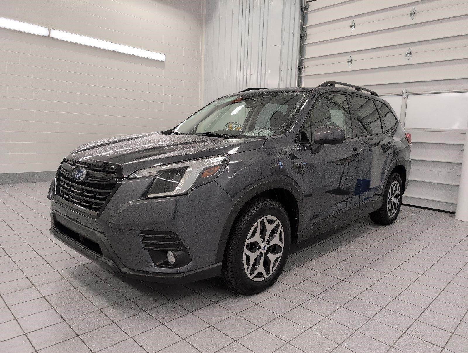 2023 Subaru Forester Premium CVT