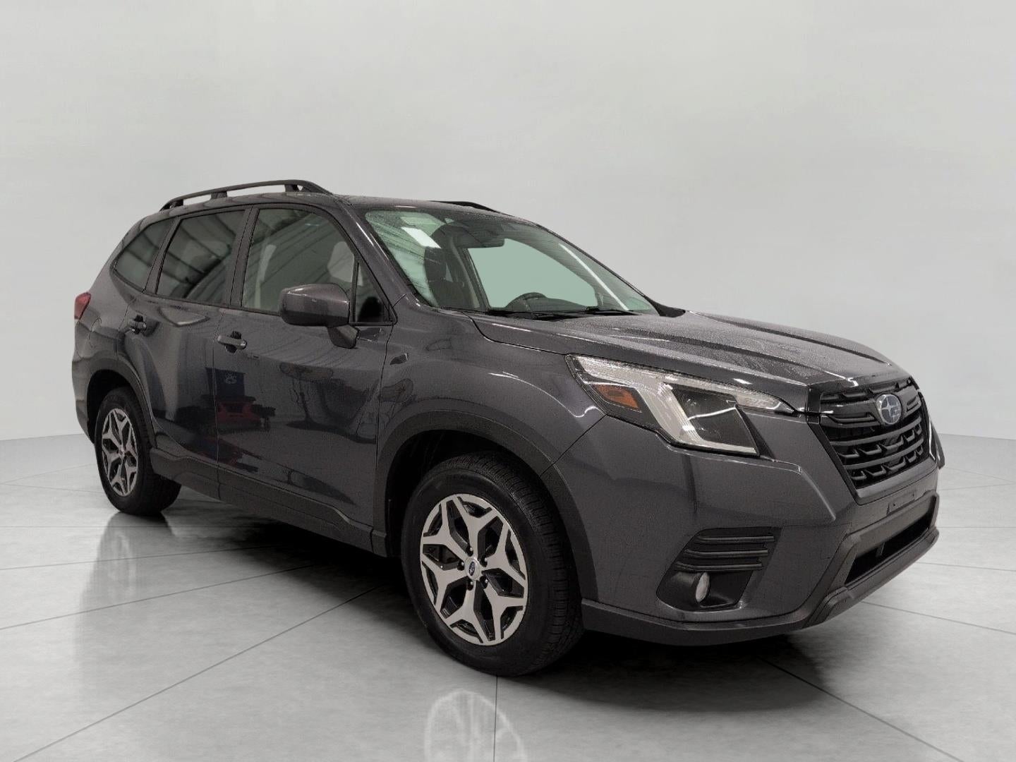 2023 Subaru Forester Premium CVT