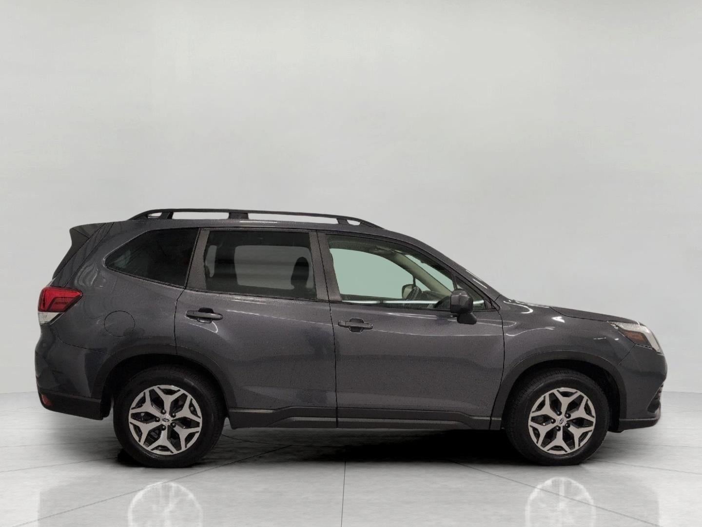 2023 Subaru Forester Premium CVT