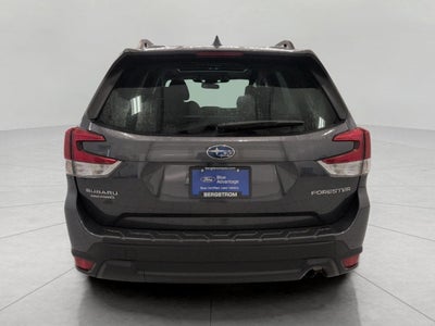 2023 Subaru Forester Premium CVT