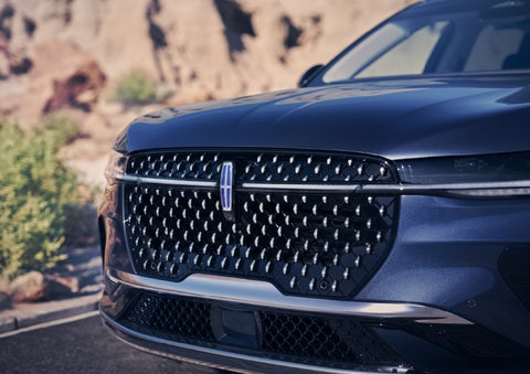 The stylish grille of a 2024 Lincoln Nautilus® SUV sparkles in the sunlight. | Bergstrom Lincoln of Neenah in Neenah WI