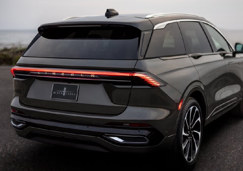 The rear of a 2025 Lincoln Black Label Nautilus® SUV displays full LED rear lighting. | Bergstrom Lincoln of Neenah in Neenah WI