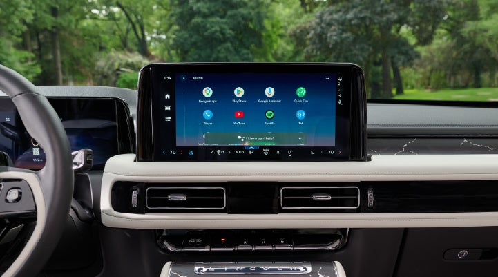 The center touchscreen inside a 2027 Lincoln Aviator® Black Label™ SUV | Bergstrom Lincoln of Neenah in Neenah WI