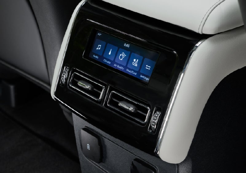 The second row touch screen displays audio and temperature control settings. | Bergstrom Lincoln of Neenah in Neenah WI